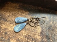 Image 10 of Brass Blue Kyanite stone earrings / n14