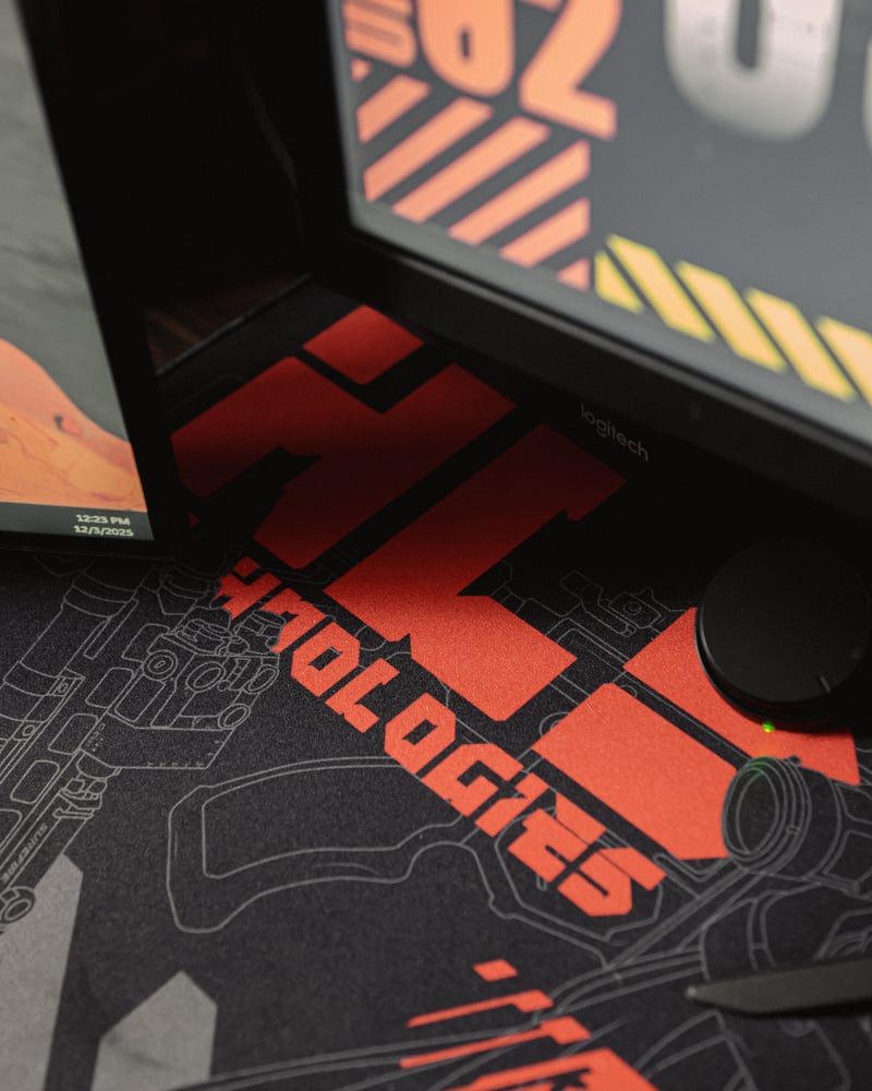 Image of  HLSNT Technologies XXL Mouse Pad