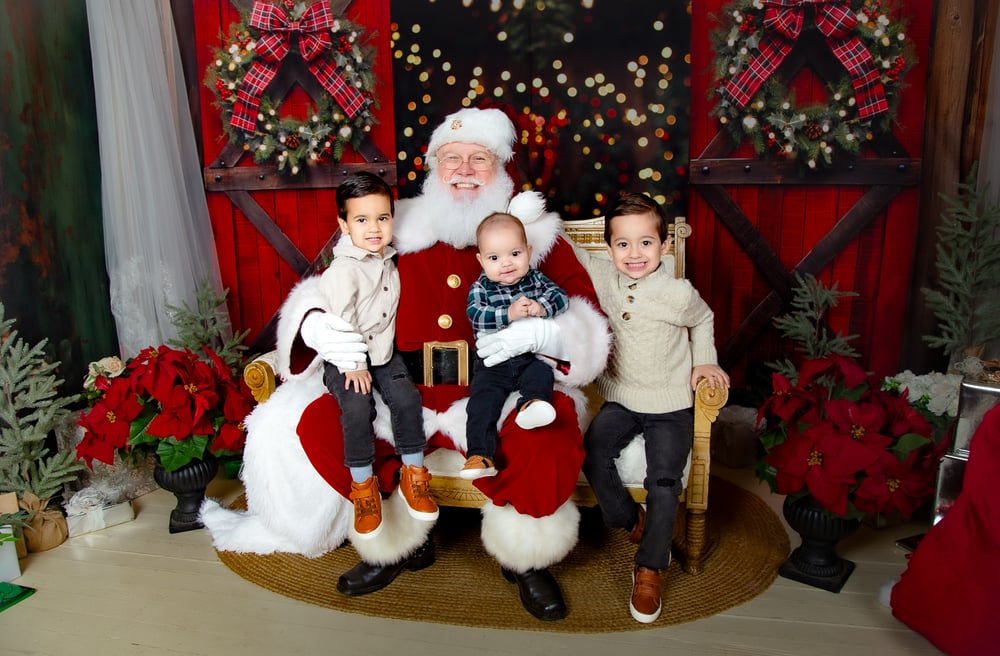 Image of 11/30/25: Christmas 17 - WITH SANTA'S TRADITIONAL SUIT