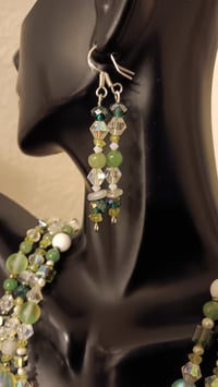 Image 4 of MULTI SHADED GREEN GEMSTONES BEADS, CHIPS AND CUBE BEADS SET