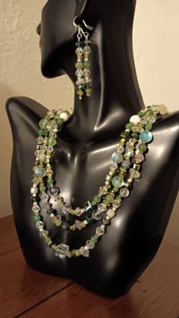 Image 13 of MULTI SHADED GREEN GEMSTONES BEADS, CHIPS AND CUBE BEADS SET