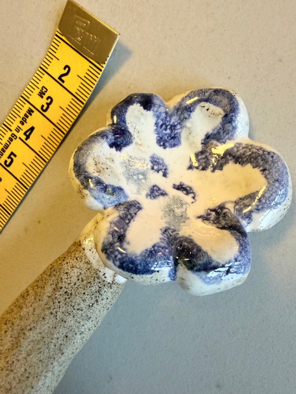 10 lille figur i stentøj 