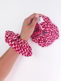 Image 2 of Keffiyeh Scrunchies (Red)