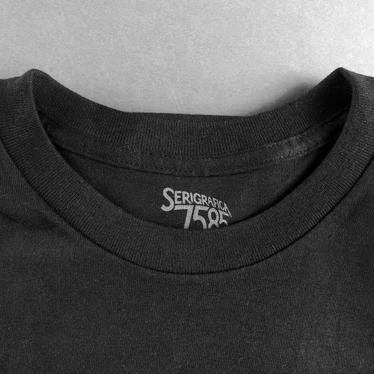 Versterkt unisex band-T-shirt - Joy Division - Love Will Tear Us Apart