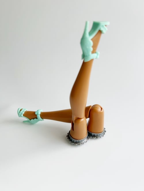 Image of Legs Crossed Brooch - Butterscotch with Aqua High Heels