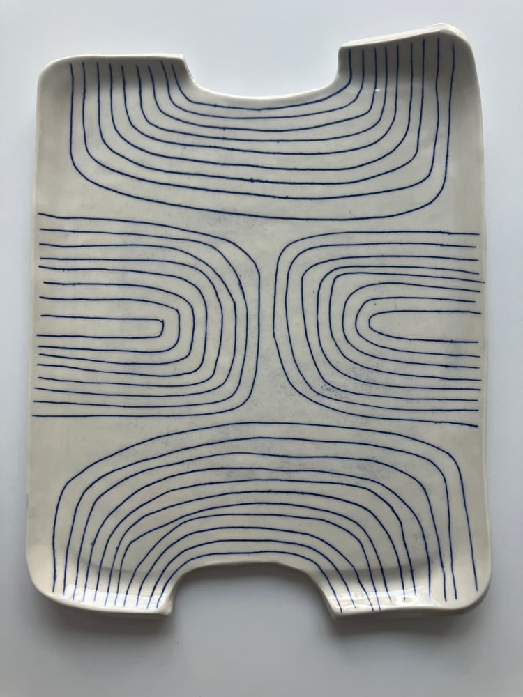 Image of notched porcelain platter 2