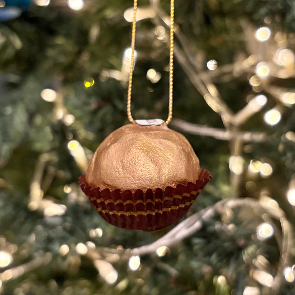 Image of Ceramic Ferrero Rocher 