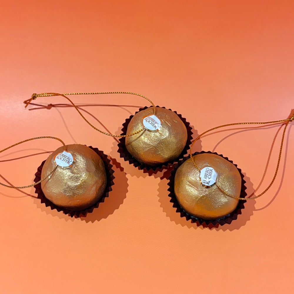 Image of Ceramic Ferrero Rocher 