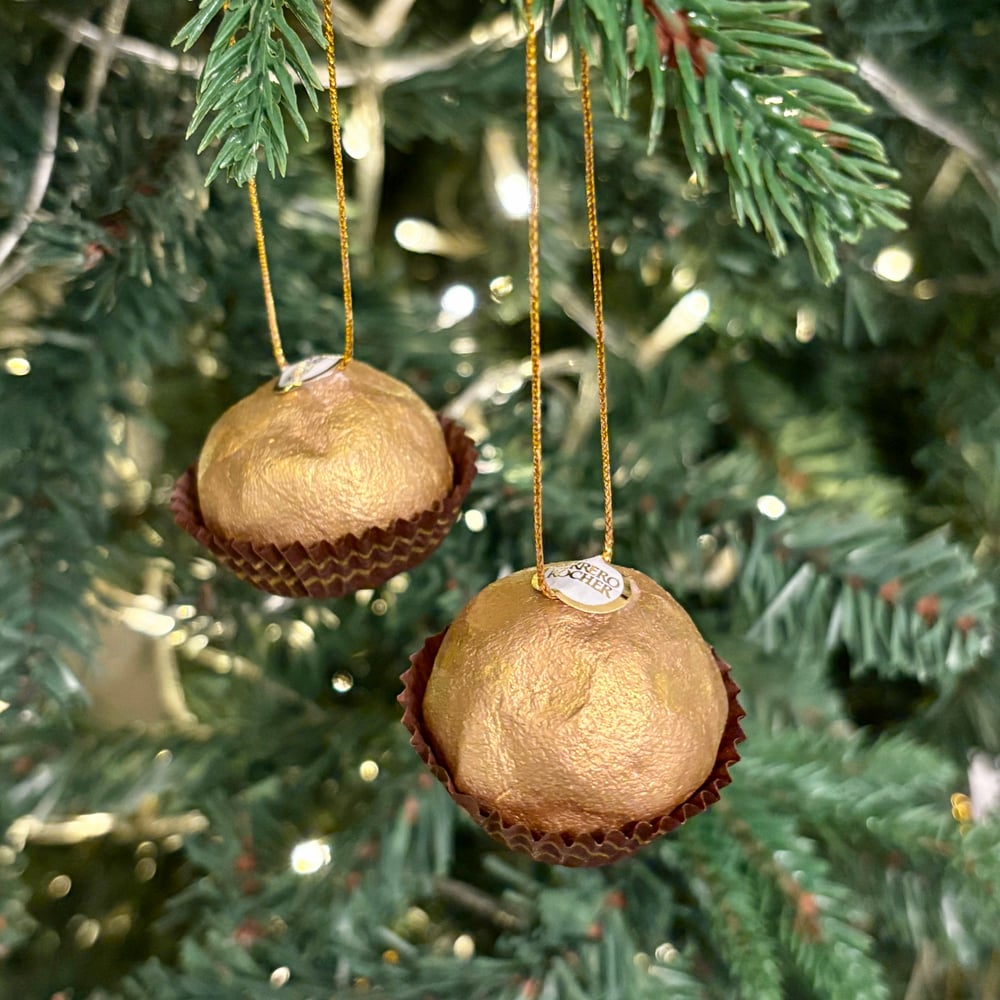 Image of Ceramic Ferrero Rocher 