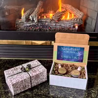 Image 1 of Mama Baby Gift Box