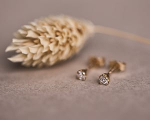 Image of 18ct gold Old-cut diamond earrings