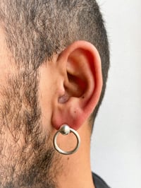 Image 1 of PIERCING AL CONTRARIO