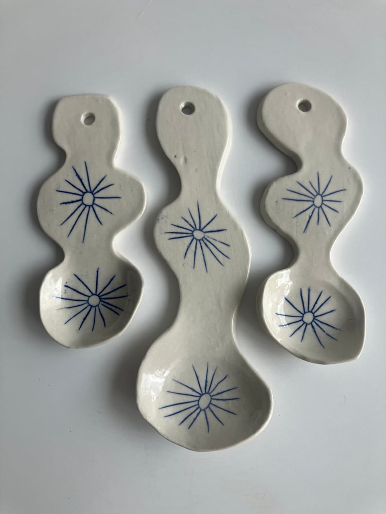 Image of three sunny spoons