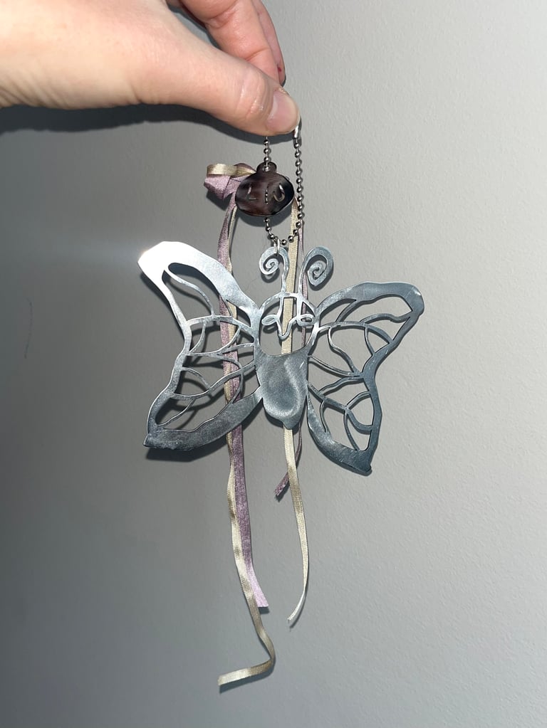 Moth Charm Lilac Image 2