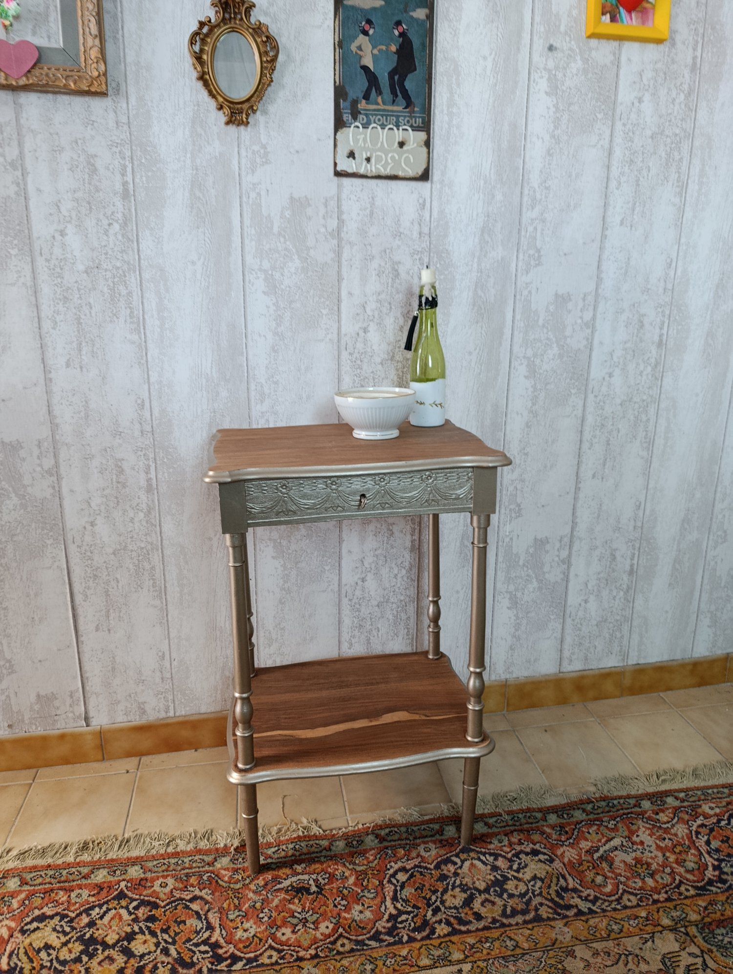 Travailleuse/Meuble d'appoint bois sculpté & doré 