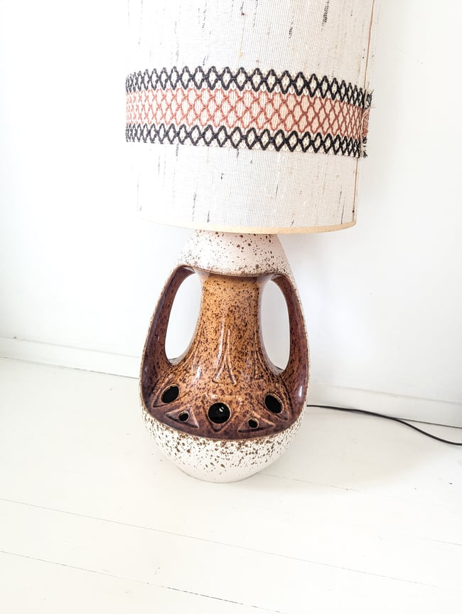 Grande lampe de sol.