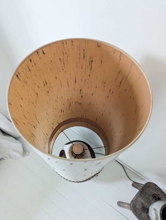 Grande lampe de sol.