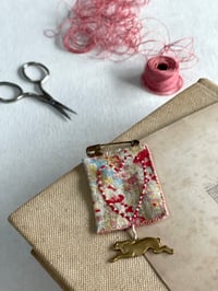 Running Har & Heart Brooch