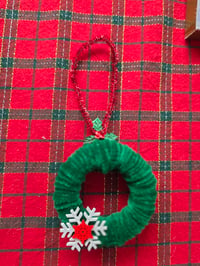 Image 1 of Green wreath ornament 