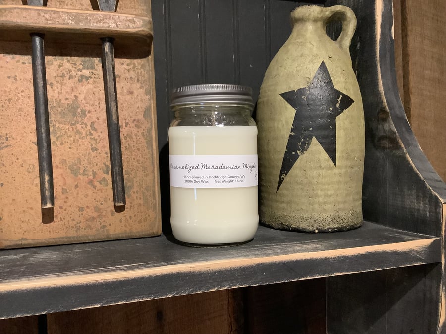 Image of Caramelized Macadamian Mingle 16 oz