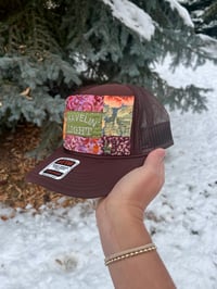 Image 2 of Travelin’ Light