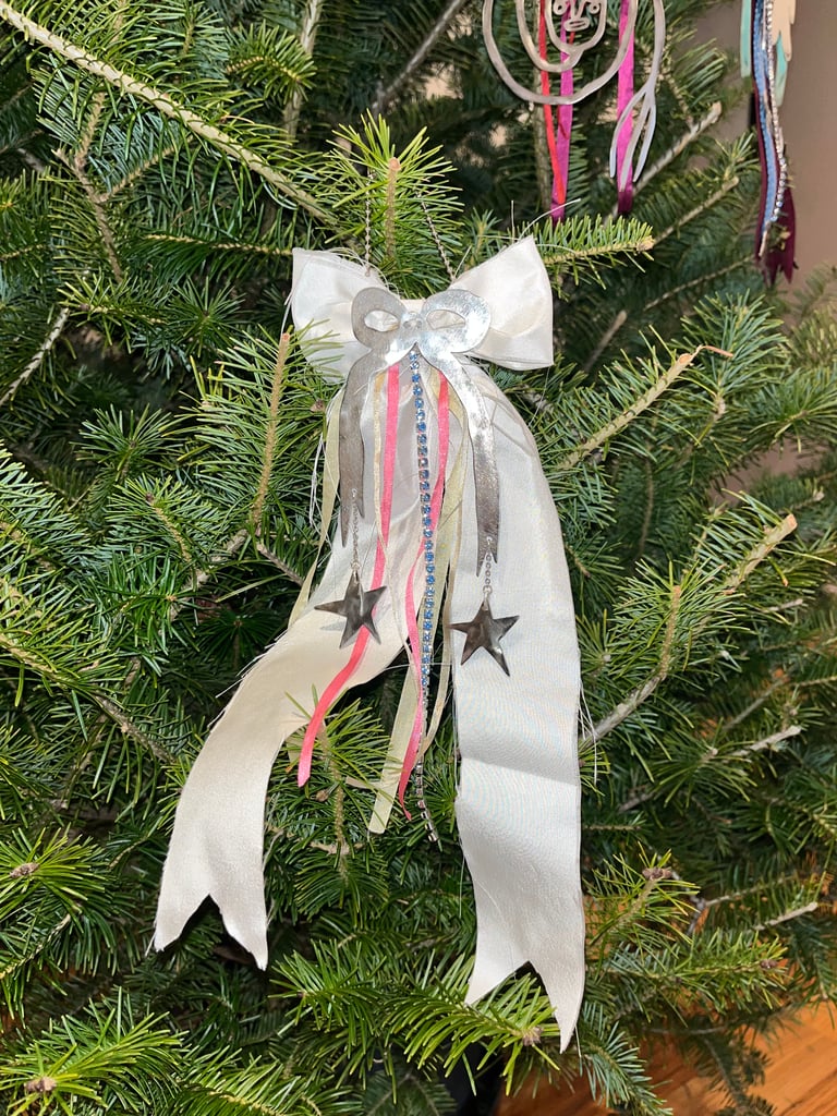 White & Pink Brooch Charm  Image 2