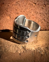 Image 6 of WL&A Handmade Heavy Ingot Cuatro Oval Patagonia Turquoise Rings - Size 11