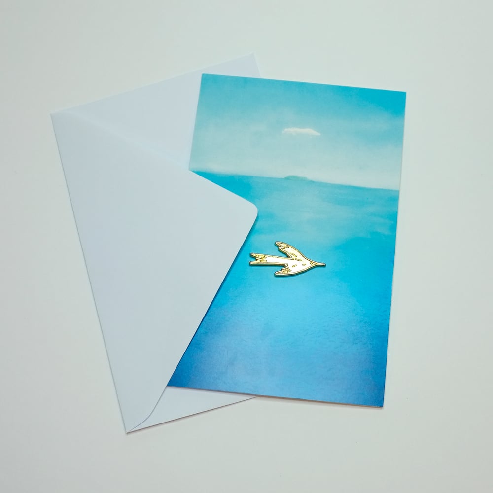 Image of CARD WITH PIN — Island