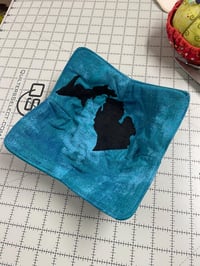Image 1 of Michigan Bowl Cozy Sewing / Quilting KIT ~ Precut Pieces w/ DIE CUT Michigan Applique