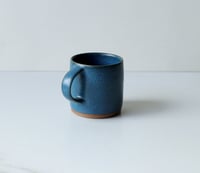 Image 3 of Cortado mug in Teal Blue