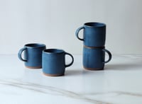 Image 5 of Cortado mug in Teal Blue
