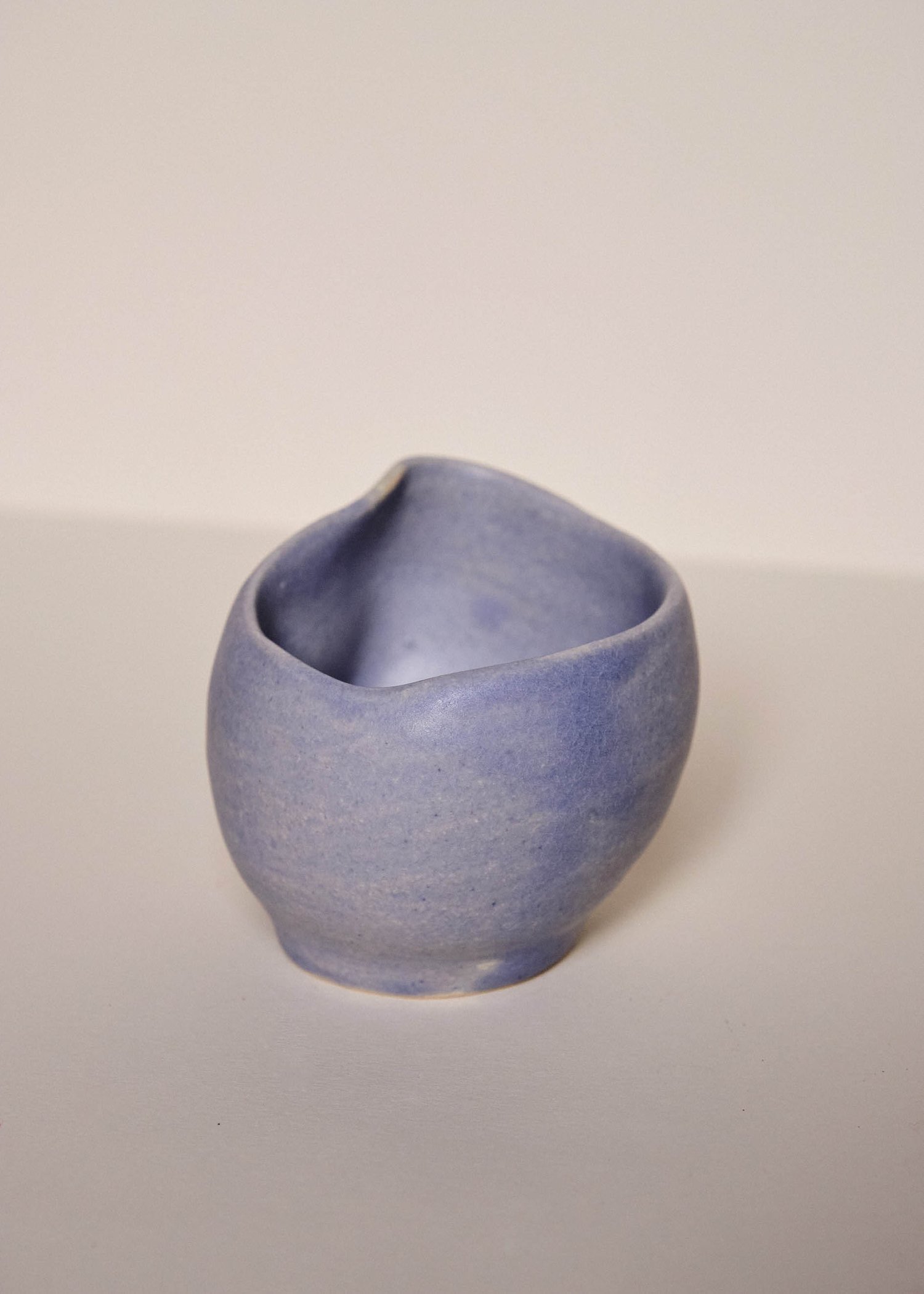 Image of Taza Wabi in Blue-Lilac
