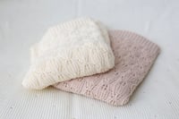 Alice Knit blankets 