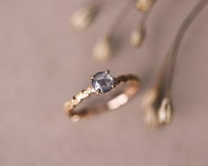 Image of 18ct Rose gold, pale grey rose-cut diamond ring (LON274)