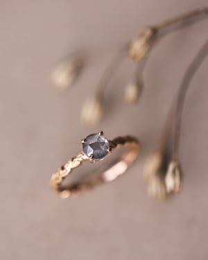 Image of 18ct Rose gold, pale grey rose-cut diamond ring (LON274)