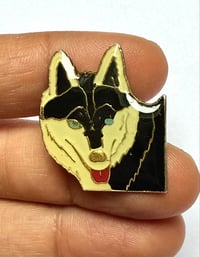 Image 2 of Pins Wolf
