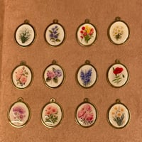 Image 2 of Collana “Birthday Flower”