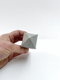 Image 5 of Tapered vessel with stripes 9.5cm