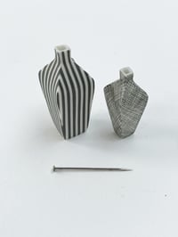 Image 4 of Tiny tapered vessels : 2 choices 