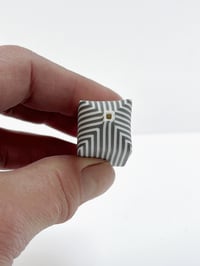 Image 5 of Rectangle vessel with stripes 4.5cm