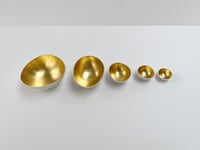 Image 1 of Gilded bowls. 5 sizes