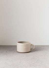 Image 1 of Pearl short mug