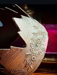 Image 2 of Couronne broderie or 