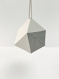 Image 4 of Hanging cube with stripes 4.5cm