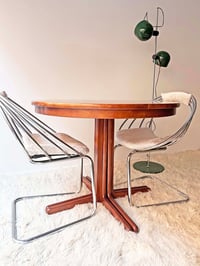 Image 2 of MESA EXTENSIBLE GUILLEUMAS N.º 650, AÑOS 70