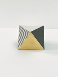 Image 1 of Stripe cube pyramid shape with gold leaf 7cm