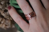 Image 1 of Anello con vera felce elettroformata in rame e finitura lucida, taglia 14