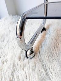 Image 7 of CAMARERA MESITA AUXILIAR CROMADA, AÑOS 70