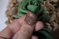 Image 1 of Anello con vera foglia di salvia elettroformata in rame e patina ossidata, taglia 15 n.2