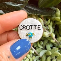 Broche crotte #1